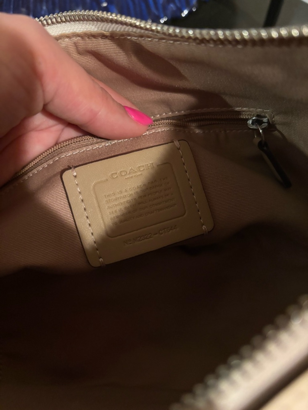 Coach Pace Chalk/Off-White Shoulder/Crossbody Bag - Picture 6 of 6